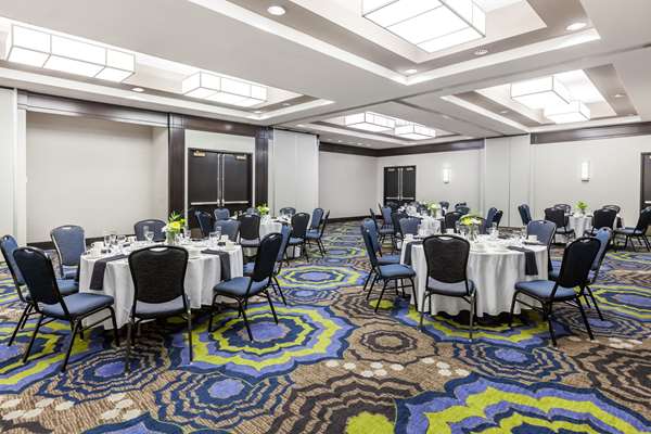  - Wyndham University Center Hotel Pittsburgh