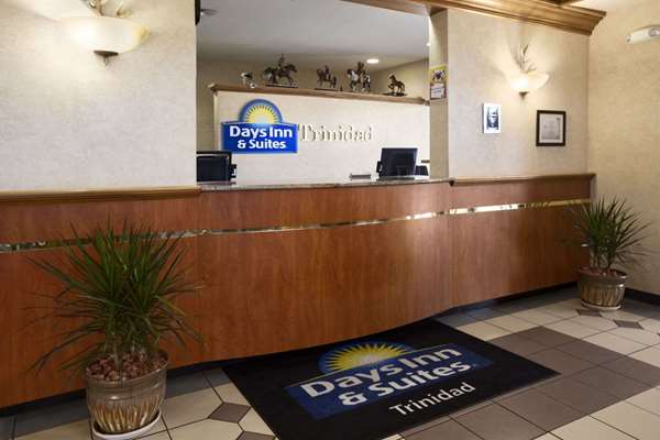  - Days Inn & Suites Trinidad - I-25, Exit 13A & 13B