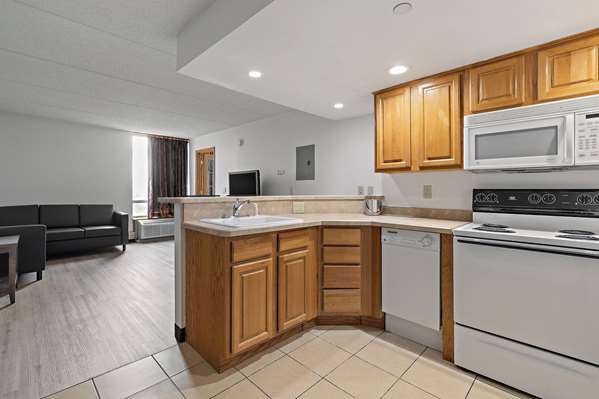 1 King Bed, Mobility/Hearing Accessible Apartment, Tub w/ Grab Bars, NSMK