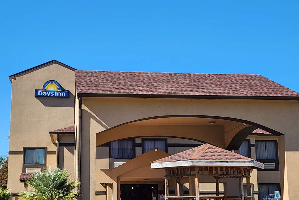 Days Inn Lumberton