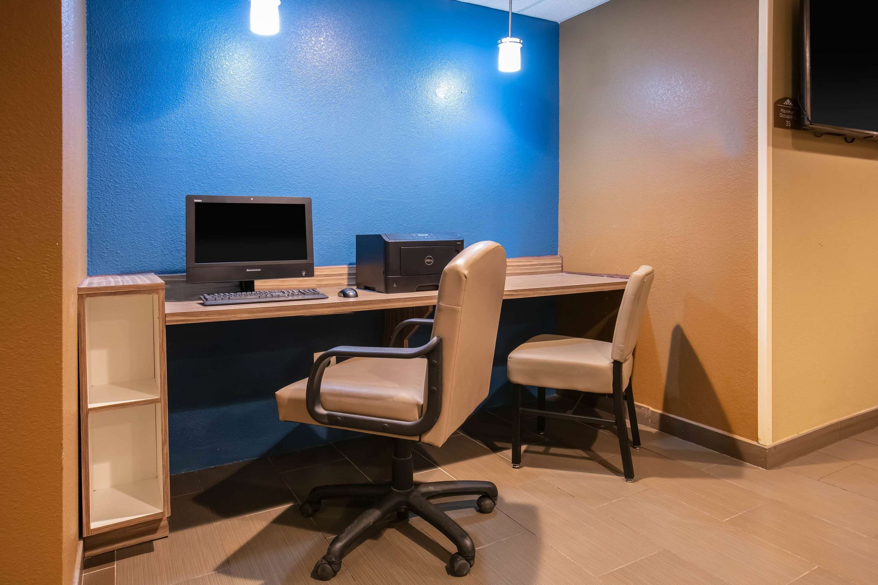 Business Center | Microtel Inn & Suites By Wyndham Pecos