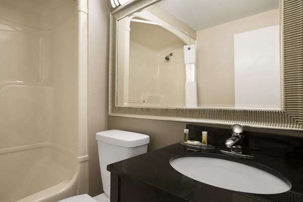  - Days Inn Whitchurch-Stouffville