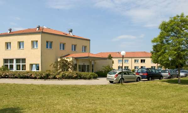 On-Site,Outdoor/Exterior,Exterior View of Building