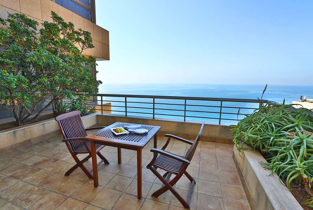 RAMADA PLAZA BEIRUT RAOUCHE-guestroom-Guest Room,Guest Room Amenity,Patio/Terrace,On-Site.jpg