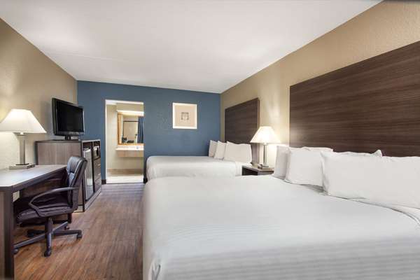  - Travelodge Deltona - I-4, Exit 108