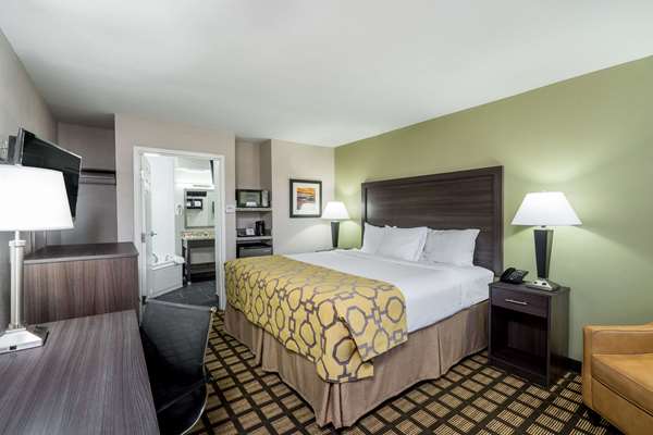  - Baymont Inn & Suites Clarksville - I-24, Exit 11