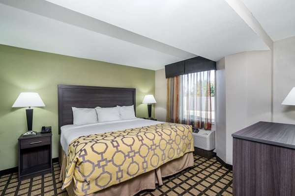  - Baymont Inn & Suites Clarksville - I-24, Exit 11