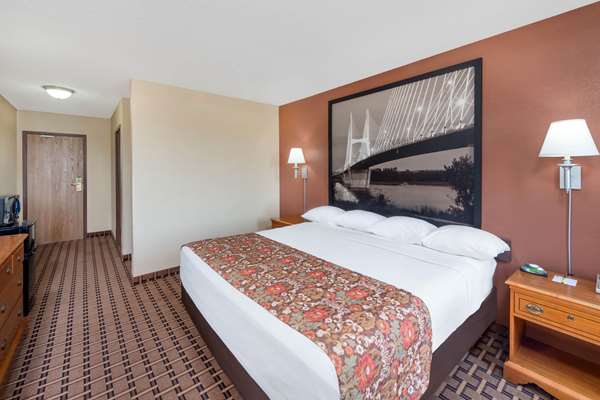  - Super 8 Motel Charleston - I-57, Exit 12