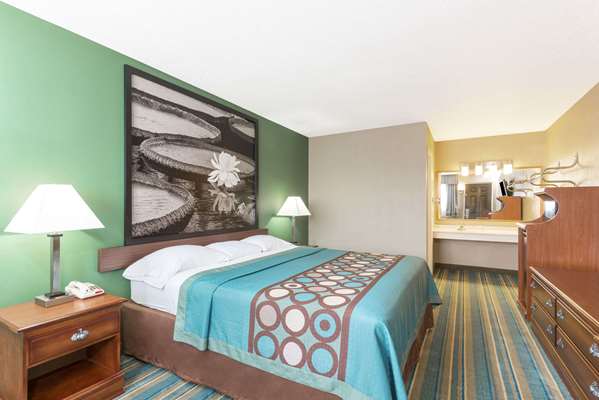  - Super 8 Motel Greencastle - I-81, Exit 5