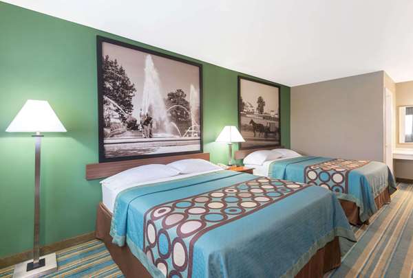  - Super 8 Motel Greencastle - I-81, Exit 5