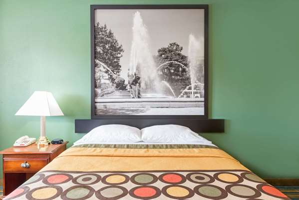  - Super 8 Motel Greencastle - I-81, Exit 5