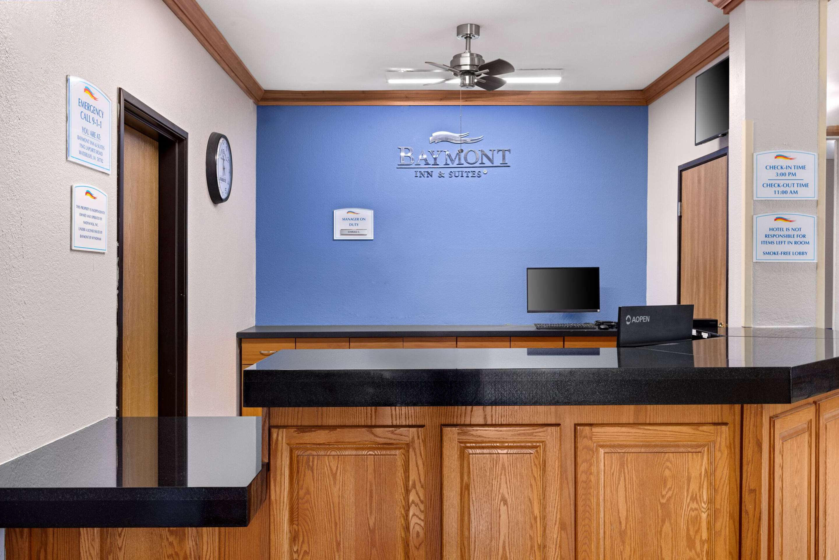 Lobby | Baymont by Wyndham Waterloo