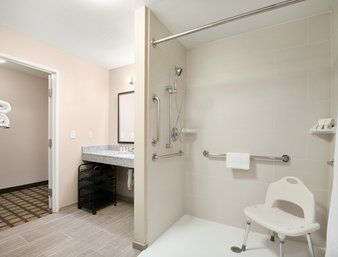  - Baymont Inn & Suites Odessa