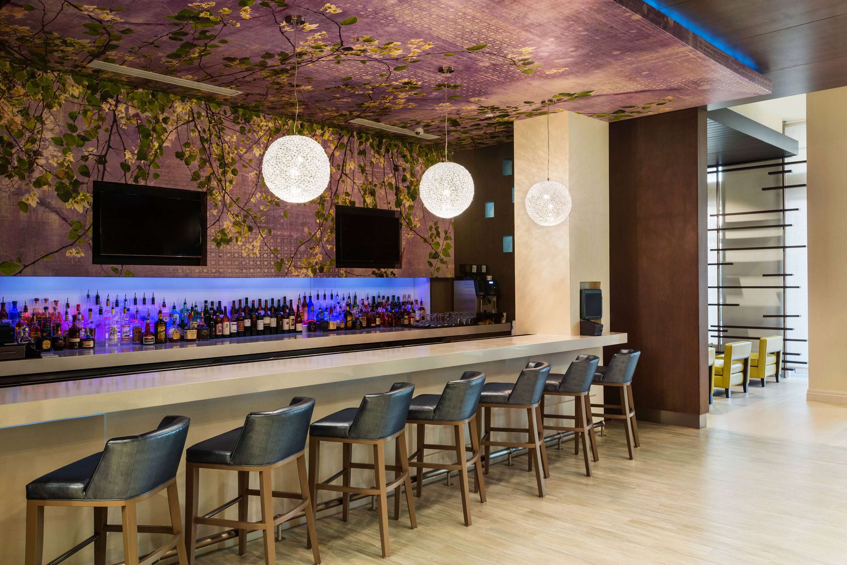 Bar | Wyndham Grand Jupiter at Harbourside Place