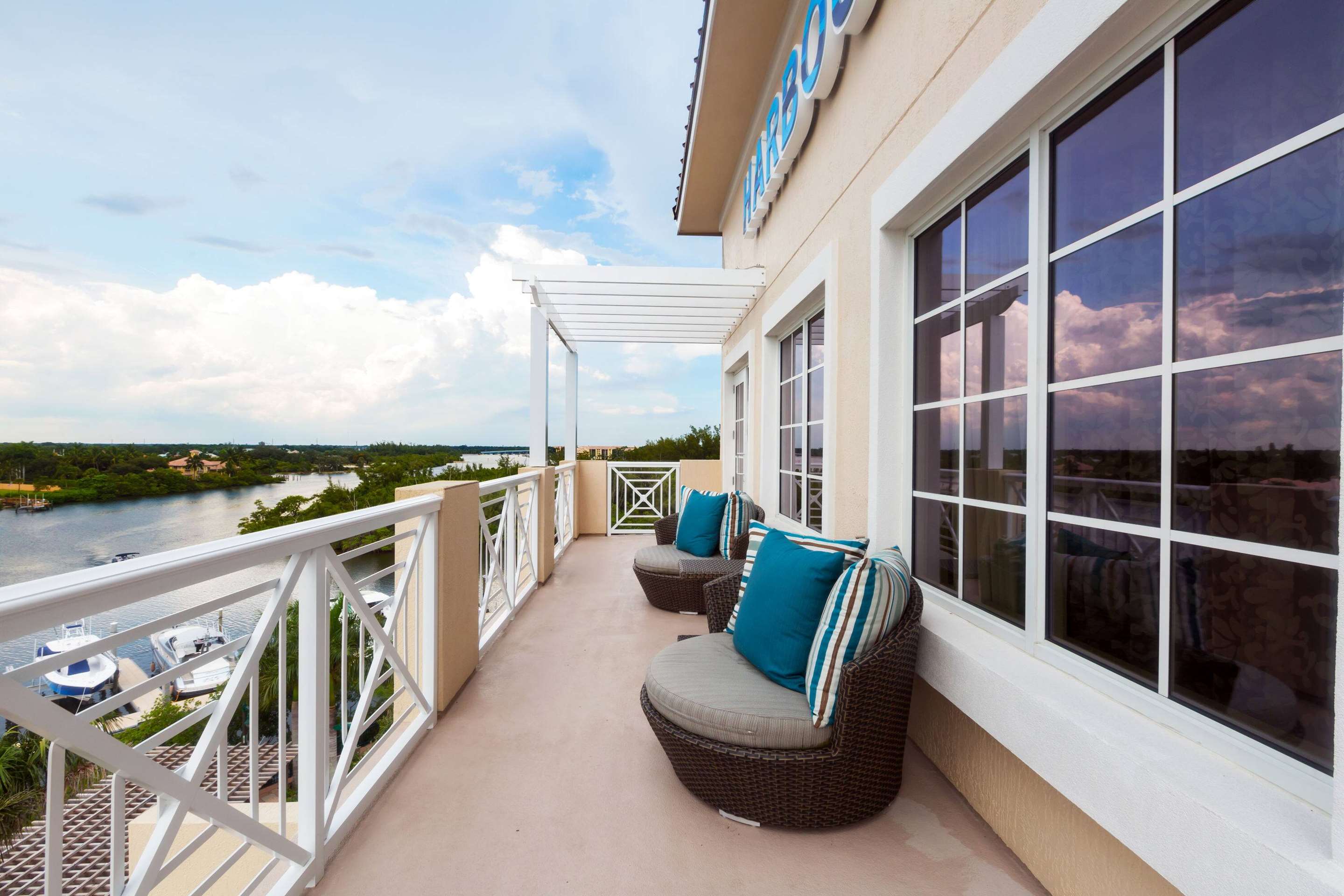 Patio | Wyndham Grand Jupiter at Harbourside Place