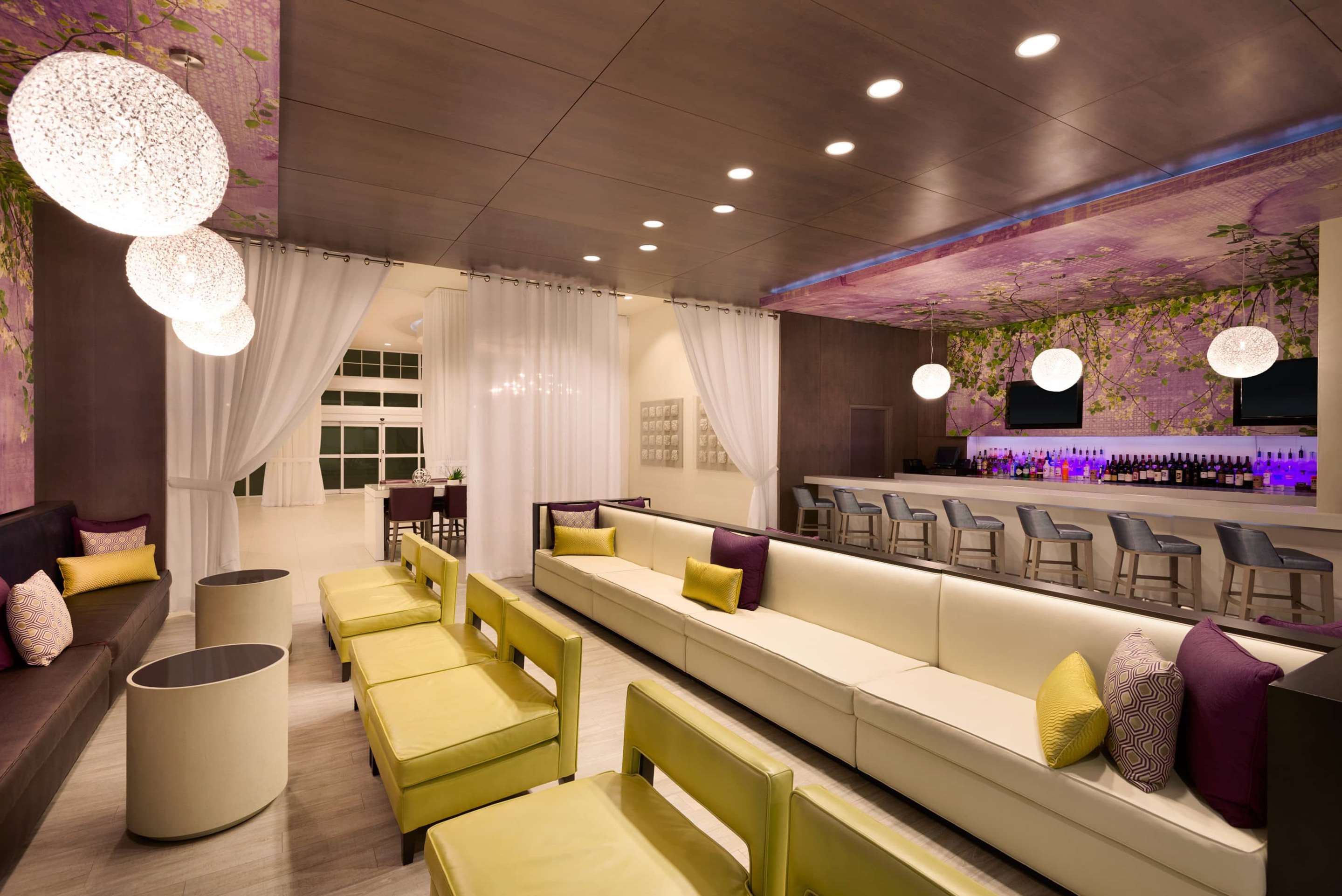 Bar | Wyndham Grand Jupiter at Harbourside Place