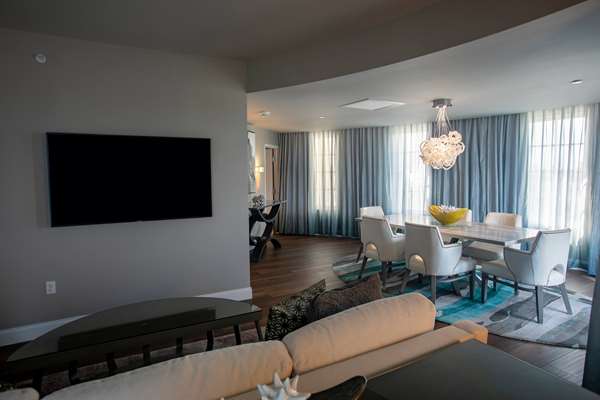  - Wyndham Grand Jupiter at Harbourside Place Hotel