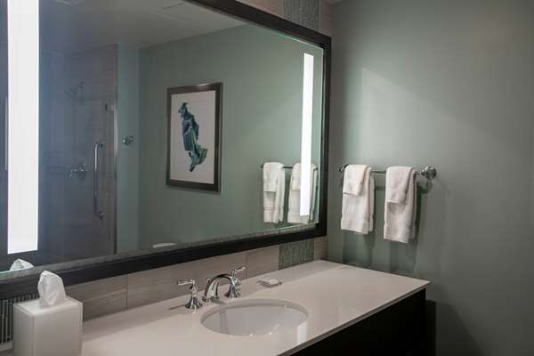  - Wyndham Grand Jupiter at Harbourside Place Hotel