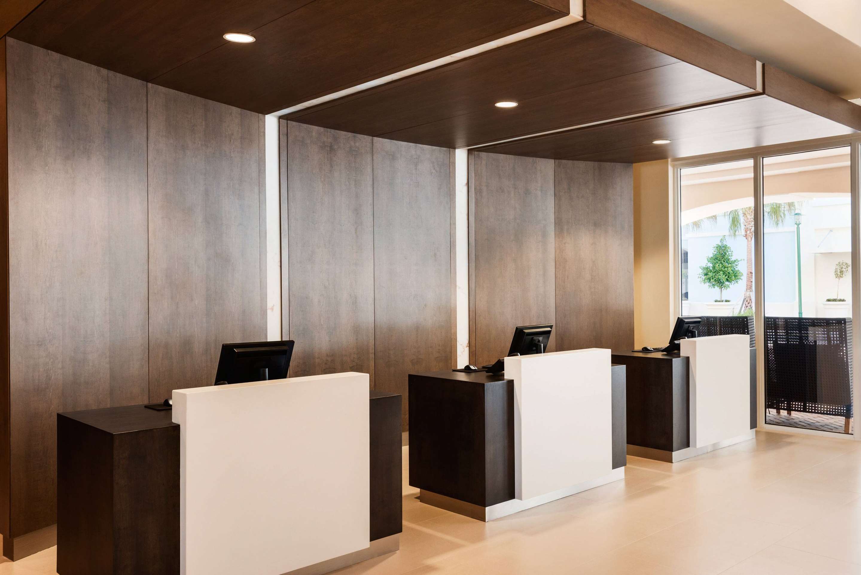 Front Desk | Wyndham Grand Jupiter at Harbourside Place