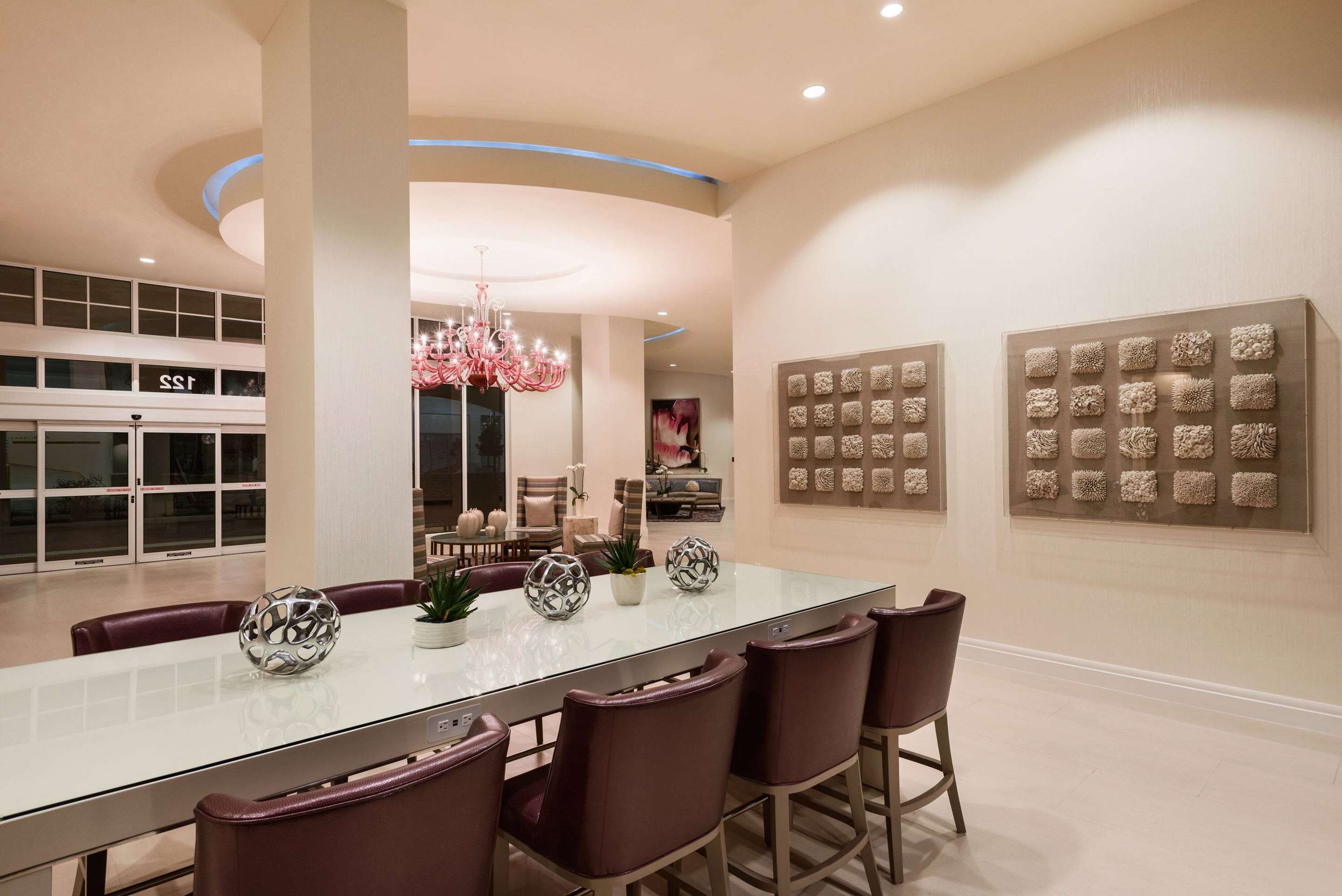 Seating Area | Wyndham Grand Jupiter at Harbourside Place