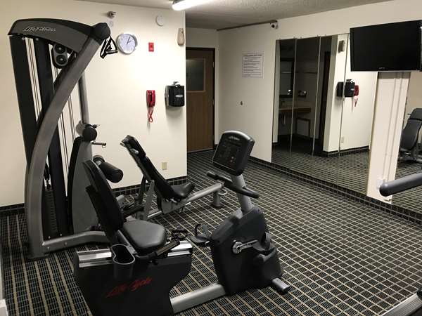 Fitness/ Exercise Room - Baymont Inn & Suites Marshalltown