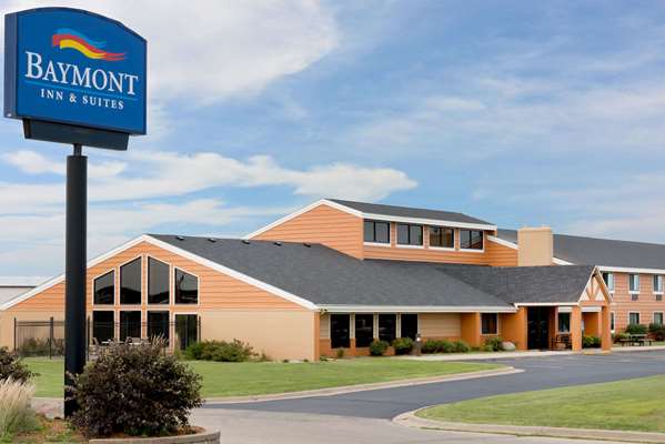 Exterior view - Baymont Inn & Suites Marshalltown