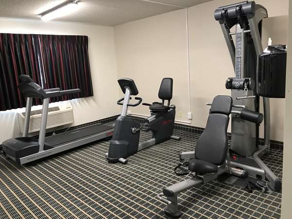 Fitness/ Exercise Room - Baymont Inn & Suites Marshalltown