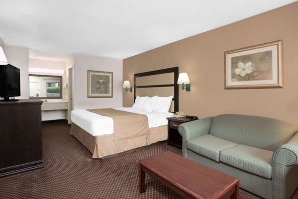  - Days Inn Macon - I-475, Exit 3