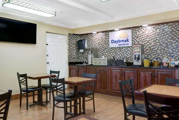  - Days Inn Macon - I-475, Exit 3