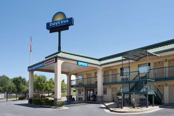 Exterior view - Days Inn Macon - I-475, Exit 3