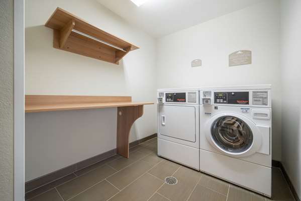  - Microtel Inn & Suites by Wyndham Moorhead - I-94, Exit 1A