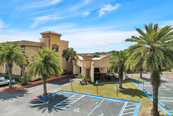 Exterior view - Ramada Hotel & Conference Center Baymeadows JAX - I-95, Exit 341
