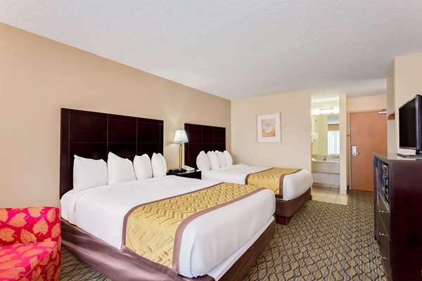  - Baymont Inn & Suites East Kalamazoo - I-94, Exit 80