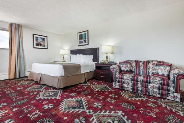 Suite - Travelodge Laramie - I-80, Exit 313