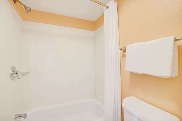  - Days Inn Independence - I-70, Exit 12