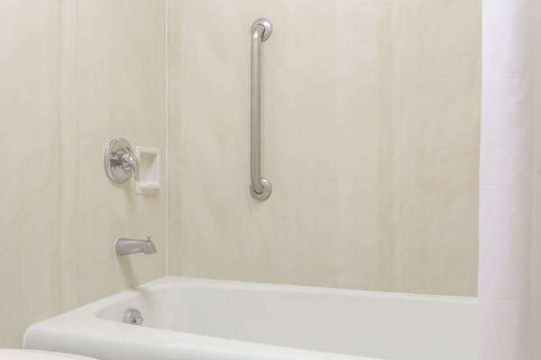  - Ramada Hotel Salt Lake City - I-80, Exit 118