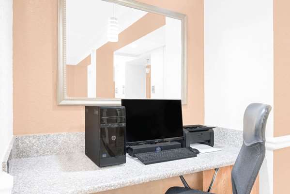 Conference Area - Baymont Inn & Suites Pearsall