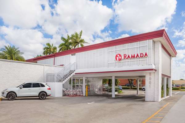 Exterior view - Ramada Hotel Miami Airport Miami Springs