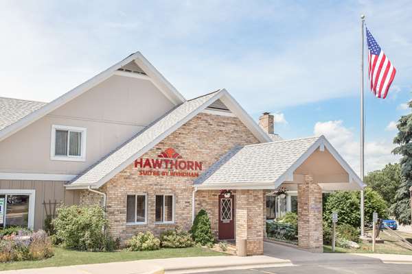 Exterior view - Hawthorn Suites by Wyndham Green Bay