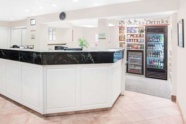  - Hawthorn Suites by Wyndham Green Bay