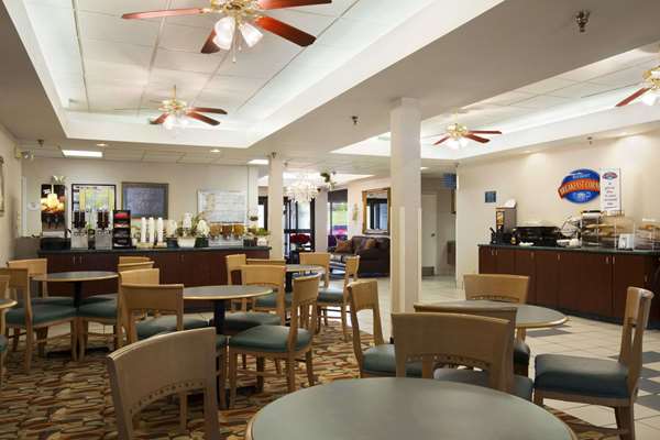  - Baymont Inn & Suites Crossville - I-40, Exit 317