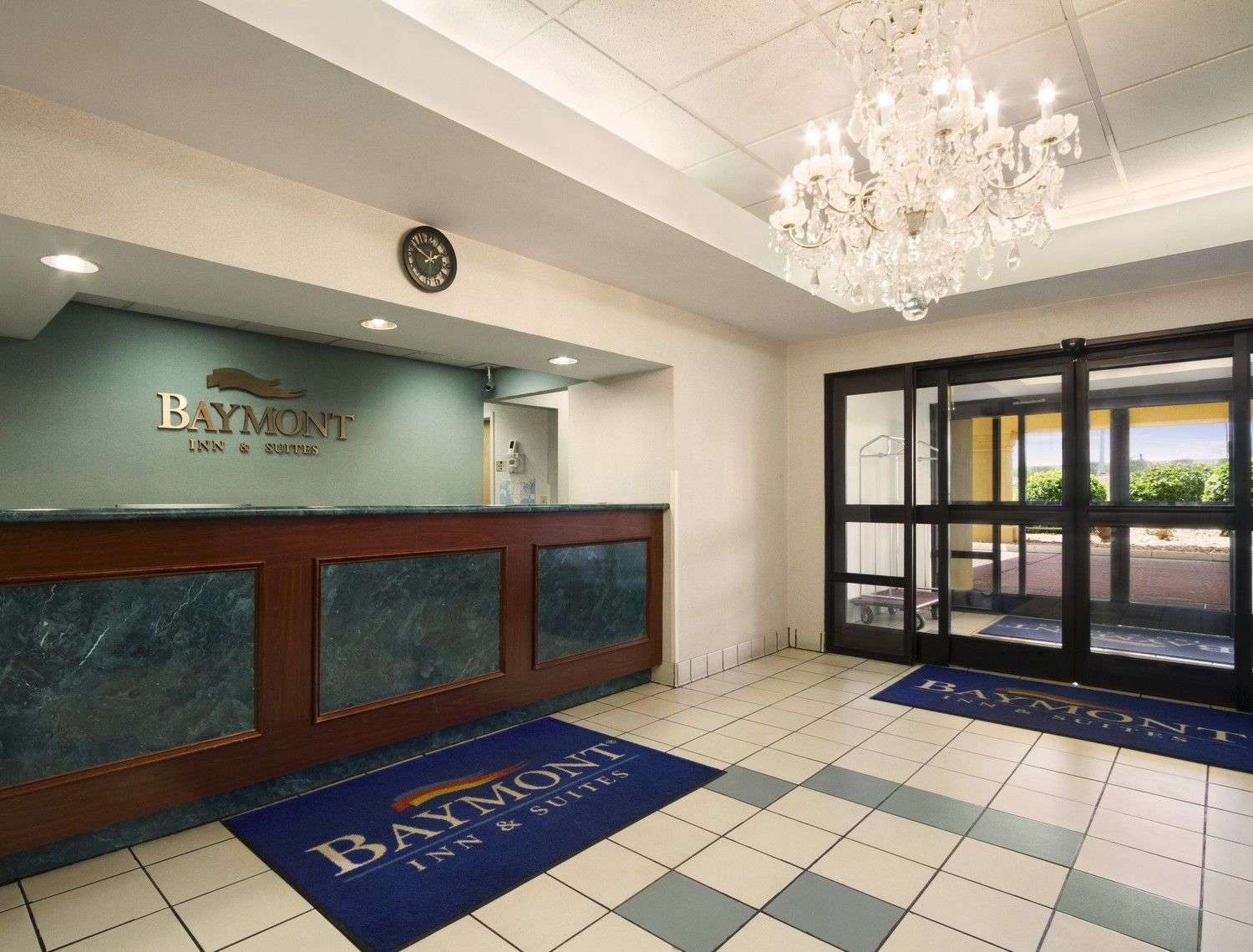 Lobby | Baymont by Wyndham Crossville