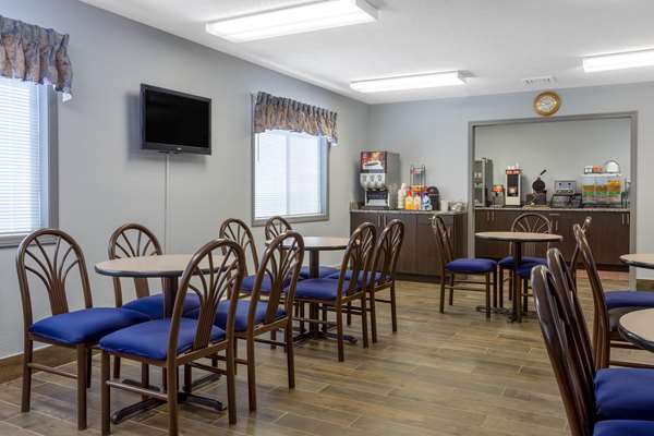  - Baymont Inn & Suites Marinette