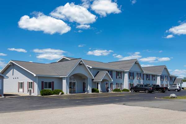 Exterior view - Baymont Inn & Suites Marinette