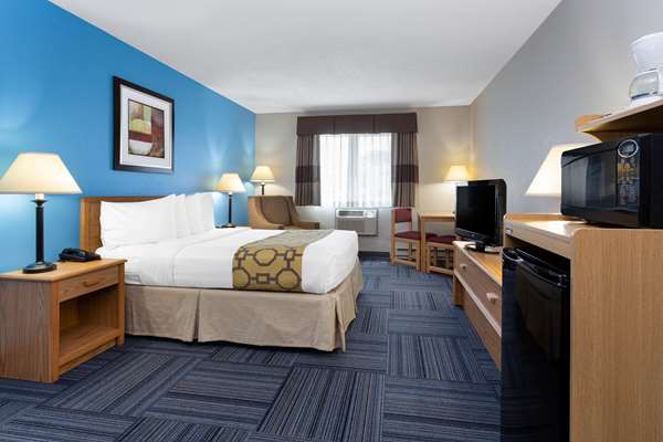  - Baymont Inn & Suites Marinette