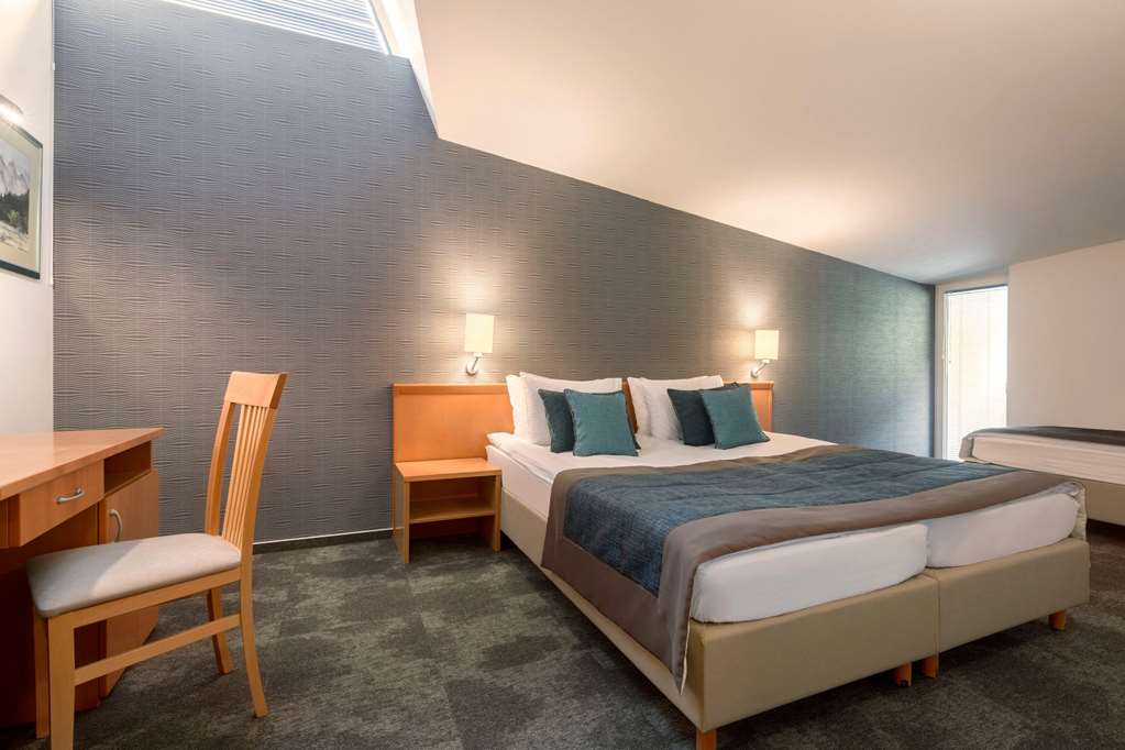 RAMADA RESORT KRANJSKA GORA-guestroom-Guest Room,On-Site.jpg