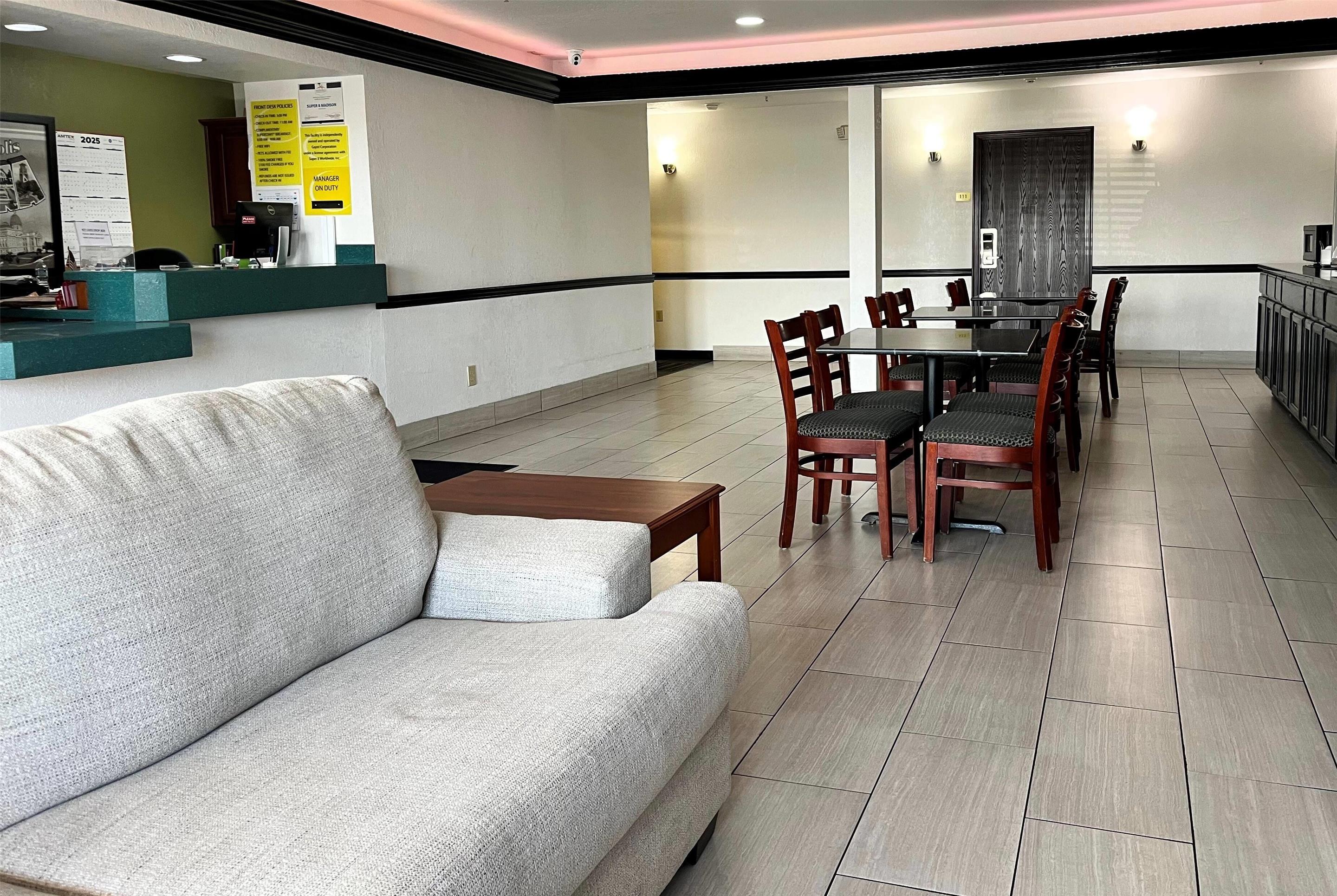 Reception | Super 8 by Wyndham Madison/Hanover Area