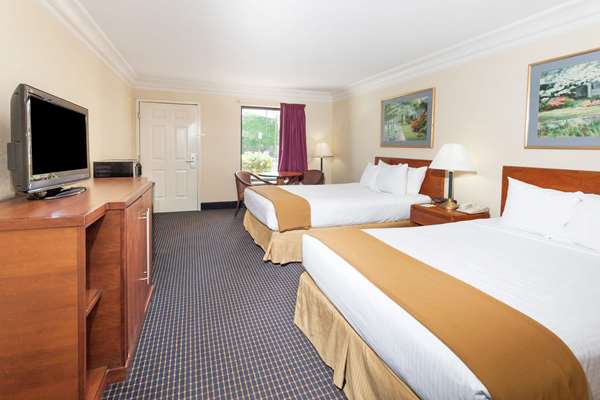  - Super 8 Motel Convention Center Area Dalton - I-75, Exit 333