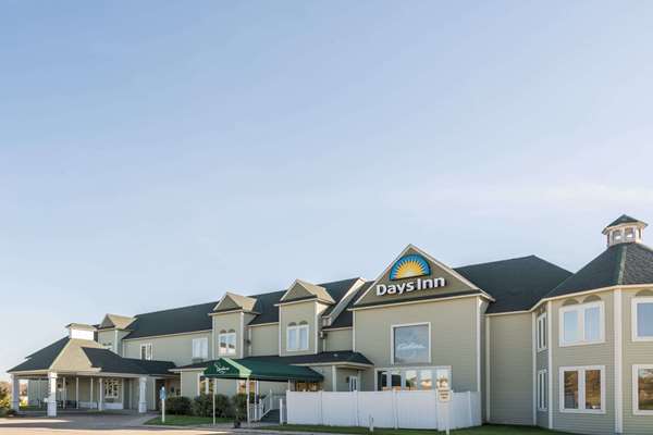 Exterior view - Days Inn Hutchinson