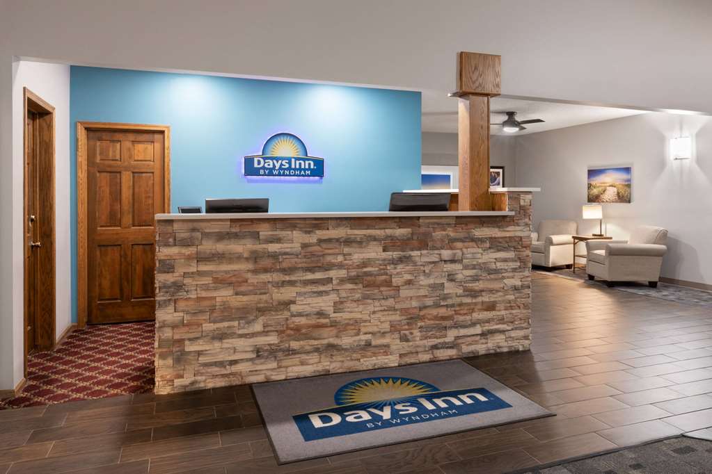 Days Inn by Wyndham Hutchinson - Tap to explore photos